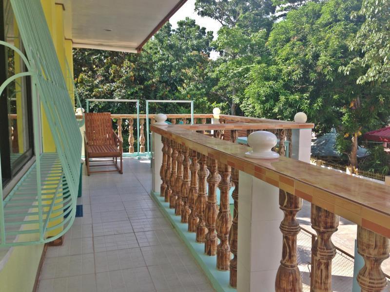 Smile Lodge Эль-Нидо Экстерьер фото